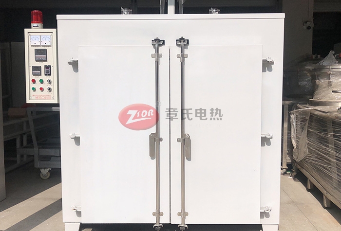 鐵氟龍烤箱的外觀設(shè)計(jì)有哪些特點(diǎn)？